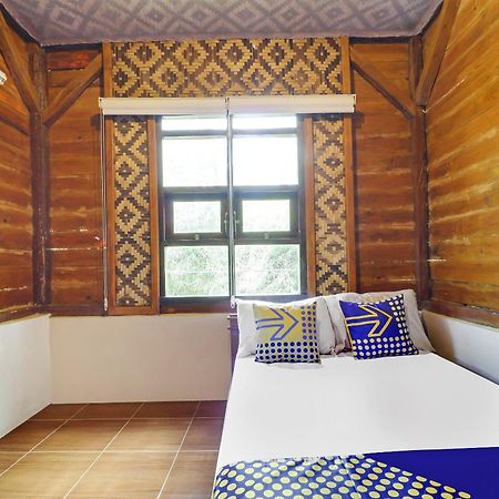 Oyo Homes 90956 Desa Wisata Guranteng Pendjalu Екстер'єр фото