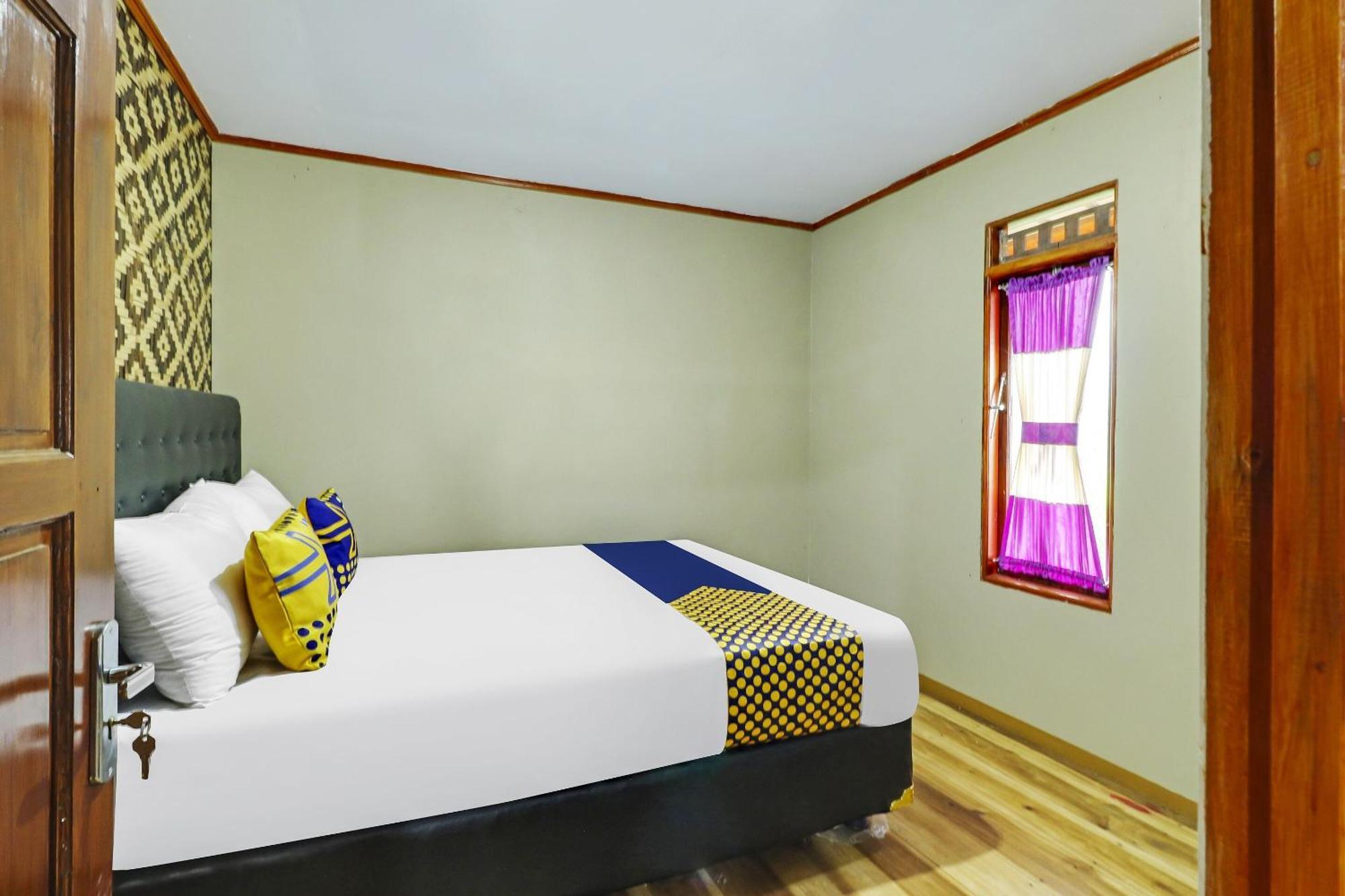 Oyo Homes 90956 Desa Wisata Guranteng Pendjalu Екстер'єр фото