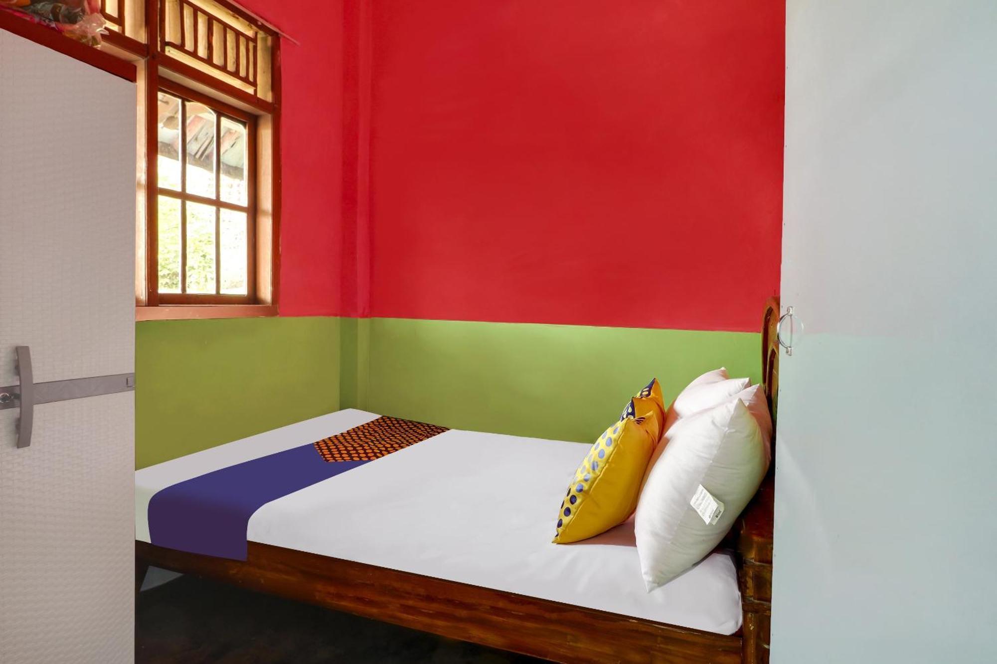 Oyo Homes 90956 Desa Wisata Guranteng Pendjalu Екстер'єр фото